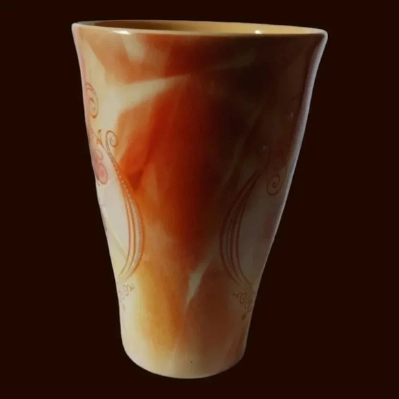 Disney Belle holding rose mug - Picture 4 of 6